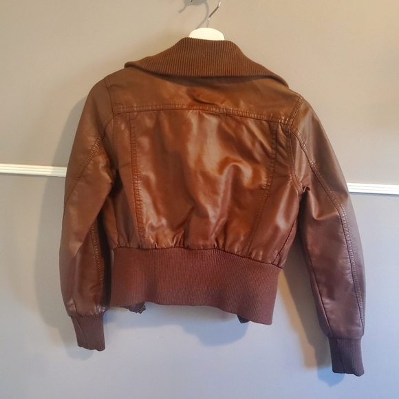 U2B Cropped Faux Leather Bomber Jacket Brown S - Picture 4 of 4